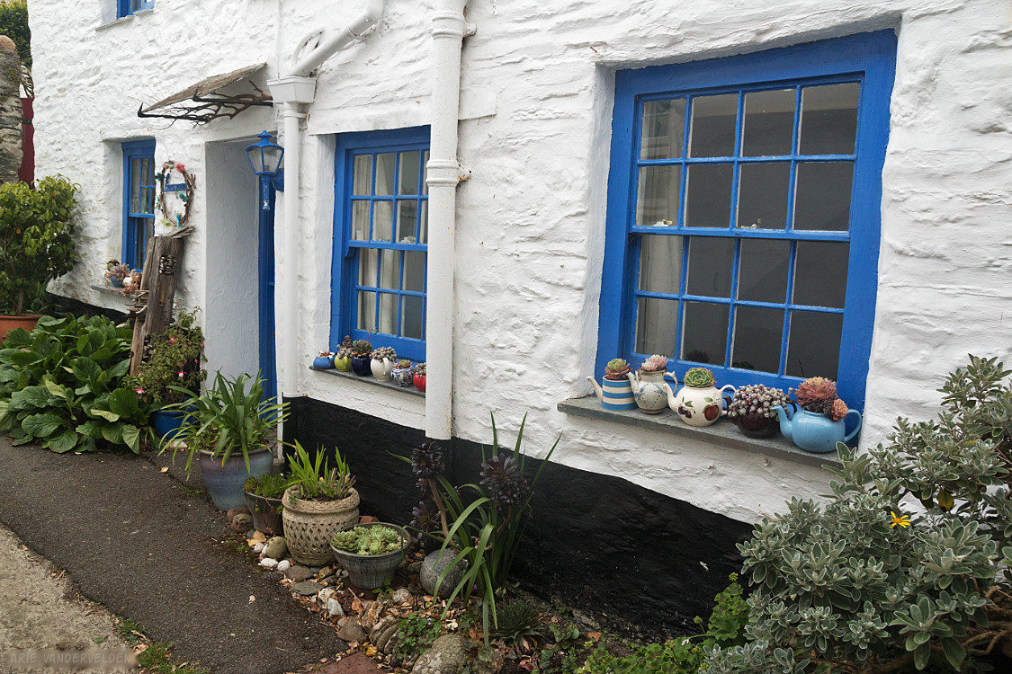 Cottage, Port Isacc, Cornwall.